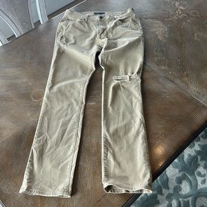 Men’s Aeropostale Khaki Pants.